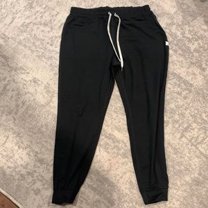 Vuori Performance Jogger Size Medium